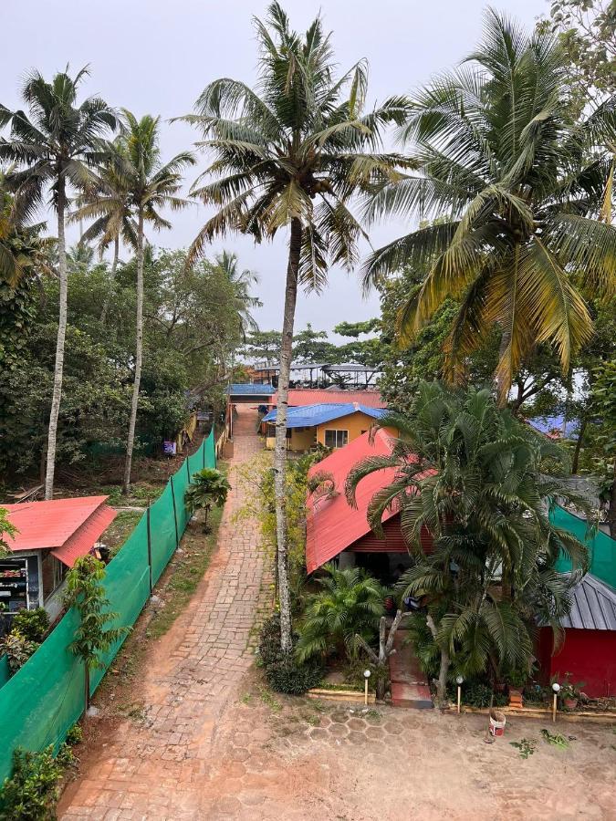 Mohans Ayurvedic Beach Resort Varkala Exterior photo