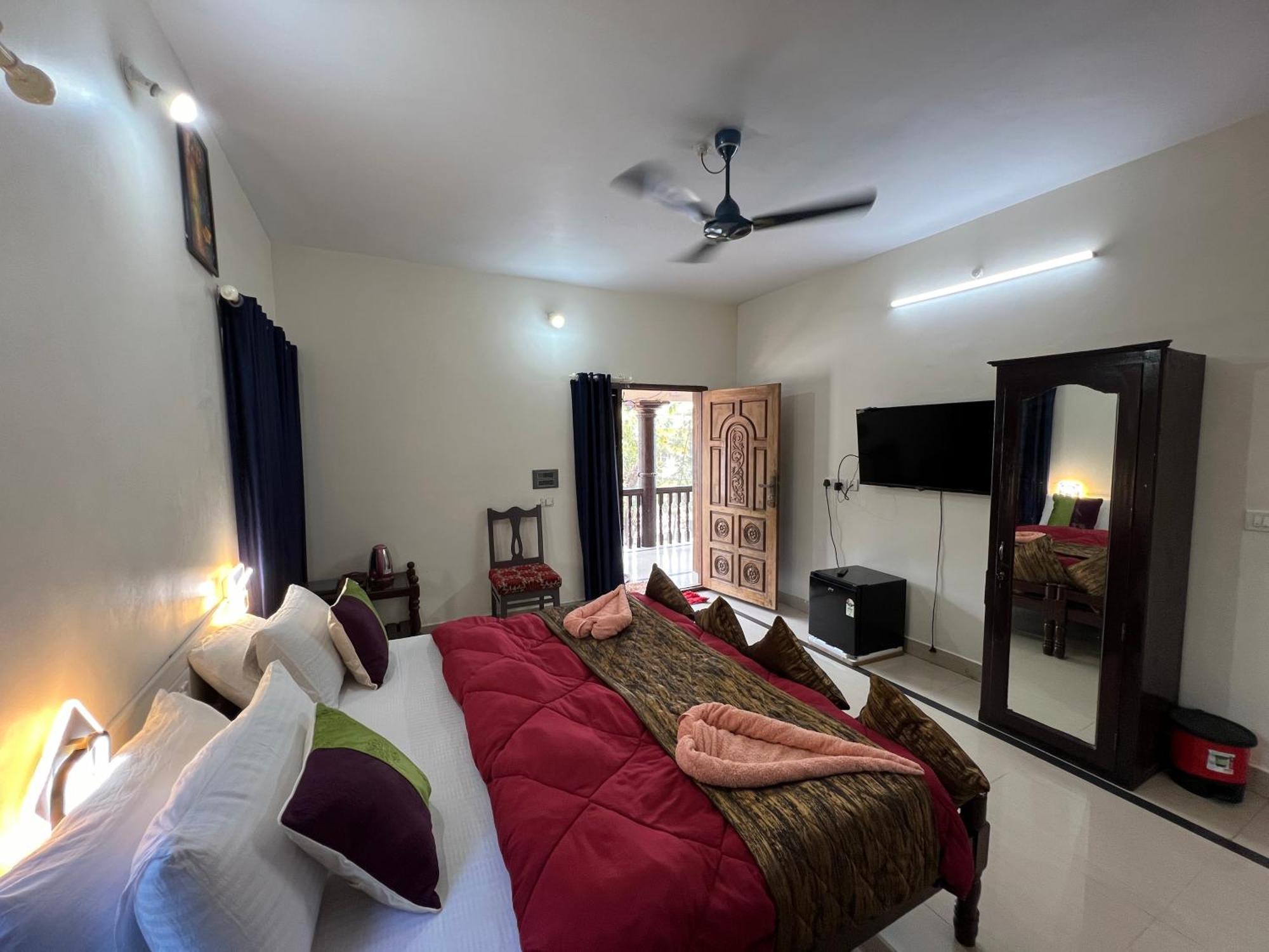 Mohans Ayurvedic Beach Resort Varkala Exterior photo